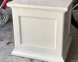 Storage Cube. Measure 24" x 24" x 24" H. 