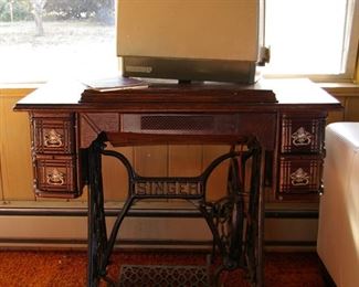 Singer Sewing Machines