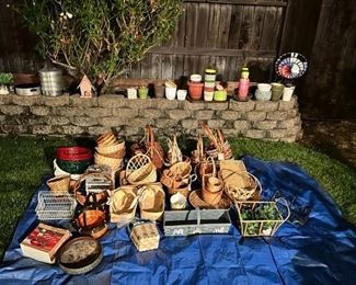 Lots of Baskets & outdoor pots