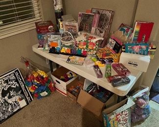 Kids crafts, puzzles & toys 