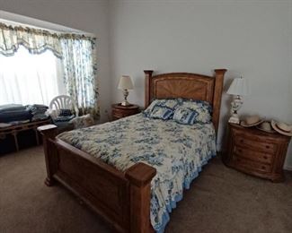 Queen bedroom suite