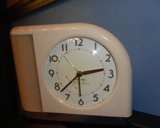 Vintage 1960's Big Ben Moon Bean Alarm Clock