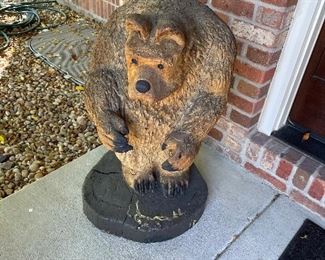 Wood bear statue 