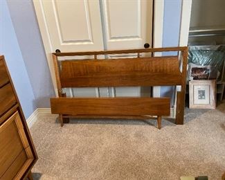 Basic Witz bed, frame included 