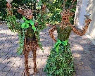 Welcome your guests with forest friends!