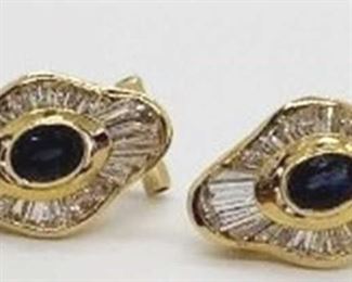 5z - 14k Gold Diamond & Blue Sapphire Earrings Natural Blue Sapphire set in Bezel Setting Style Total Gemstones weight : 3.20 cts tw