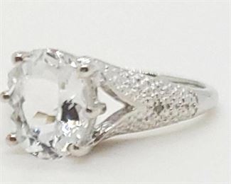 19w - 2.10ct Aquamarine & 18k over sterling plated Ring size 8