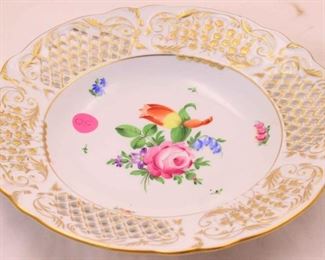 117 - Herend Hungary hand painted pierced plate 10"