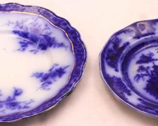 139 - 2 Vintage flow blue plates