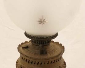 216 - Vintage oil banquet lamp 27"