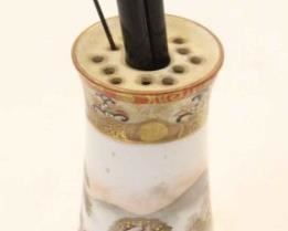 285 - Nippon hairpin holder w/ hairpin & hair sticks 8"