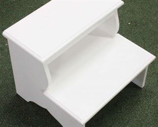 320 - Butler Specialty white bed steps 15 x 16 1/2 x 15