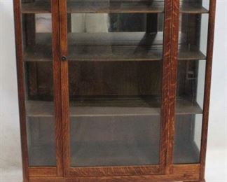 392 - Beautiful tiger oak Queen Anne china cabinet mirror interior top shelf wood shelves 58 1/2 x 38 x 14 1/2