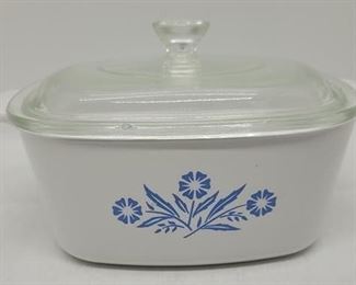1044 - Corning Cornflower 1 1/2 liter dish w/ lid