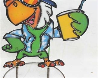 1127 - Metal cool parrot garden decor 25"