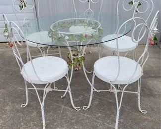 1131 - 6 Piece metal patio set
