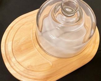 Cheese dome with wooden serving tray