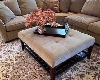 Clean quality sectional