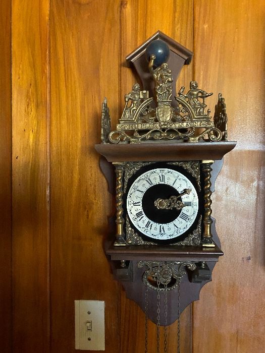 Fabulous vintage German cuckoo clock