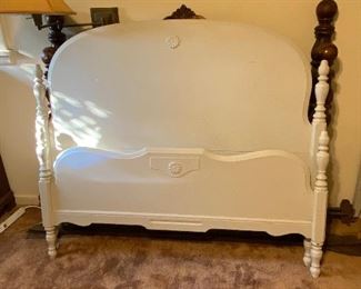 Dixie bed ; with the 20’s-30’s darker set