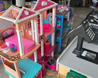 Barbie dream house with car and pool