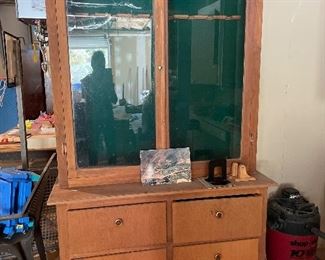 Large cabinet, shop vac.