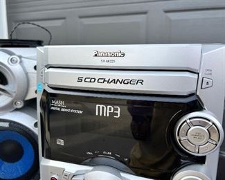15)  $125 - Panasonic SA-AK220 Digital Stereo System.   with 2 speakers, antenna, instruction manual.  