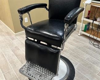 16)  $750 - Vintage Emil.J.Paidar Hydraulic Barbers Chair.  Working hydraulics, newly reupholstered seat, back and arms.  In excellent working condition.  Heavy.  Must provide moving resources.  