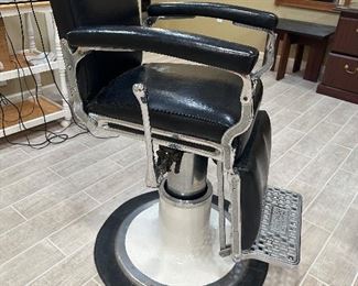 16)  $750 - Vintage Emil.J.Paidar Hydraulic Barbers Chair.  Working hydraulics, newly reupholstered seat, back and arms.  In excellent working condition.  Heavy.  Must provide moving resources.  
