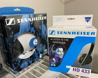 SENNHEISER Headphones