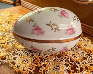 Porcelain Egg by Norleans, Japan