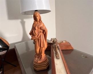 Sacred Heart of Jesus Statue