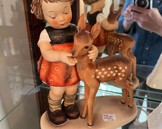 Vintage Hummel, Little Girl Feeding Deer