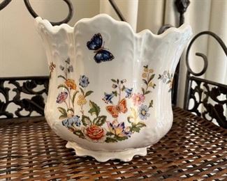 Aynsley Fine Bone China "Cottage Garden"