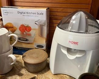 Digital Kitchen Scale, Home Juicer