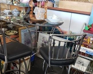 Johnson Casuals Highend Tall Bistro Table & 2 chairs Welded Steel $995