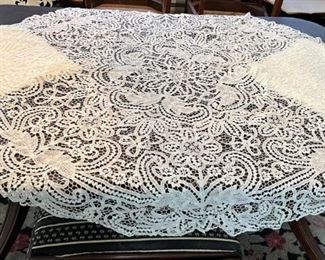 Stunning Polish Handmade Crochet Lace Circular Tablecloth & Set Of Sixteen Lace Trimmed Napkins 