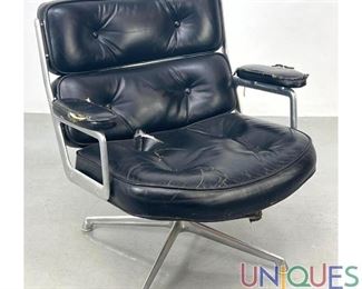 Lot 515 Eames Herman Miller Time Life lounge chair