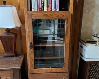 A Pair of Light Wood Veneer Bookcase/Component Storage with Glass Door