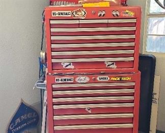 001 U.S. General Rolling Toolbox Chest wContents