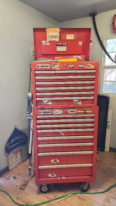 001 U.S. General Rolling Toolbox Chest wContents