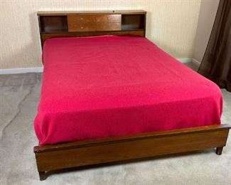 Mid Century Full Size Bed 