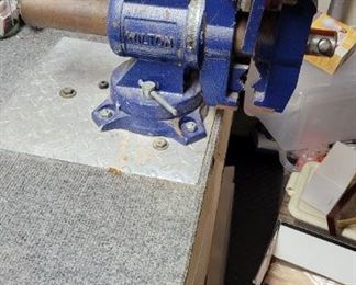 Wilton  vise