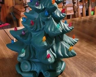 Ceramic Christmas tree musical 