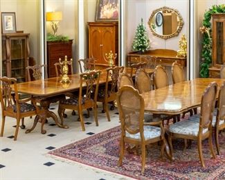 These are beautiful tables for the holidays....Room for all the family!