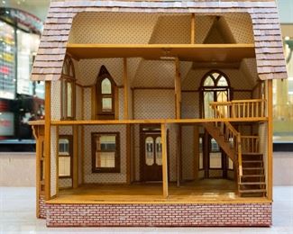 The CUTEST custom made doll house!