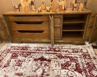 Henredon buffet, lots of storage