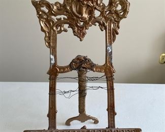 Look at this gorgeous easel with figurative figure