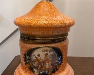 The hinge is broken, but oh hell yah it's cool...