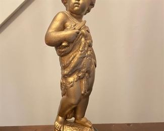 Who you looking at Goldy....